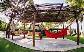 Pousada Village Porto Mirim pé na areia por Carpediem